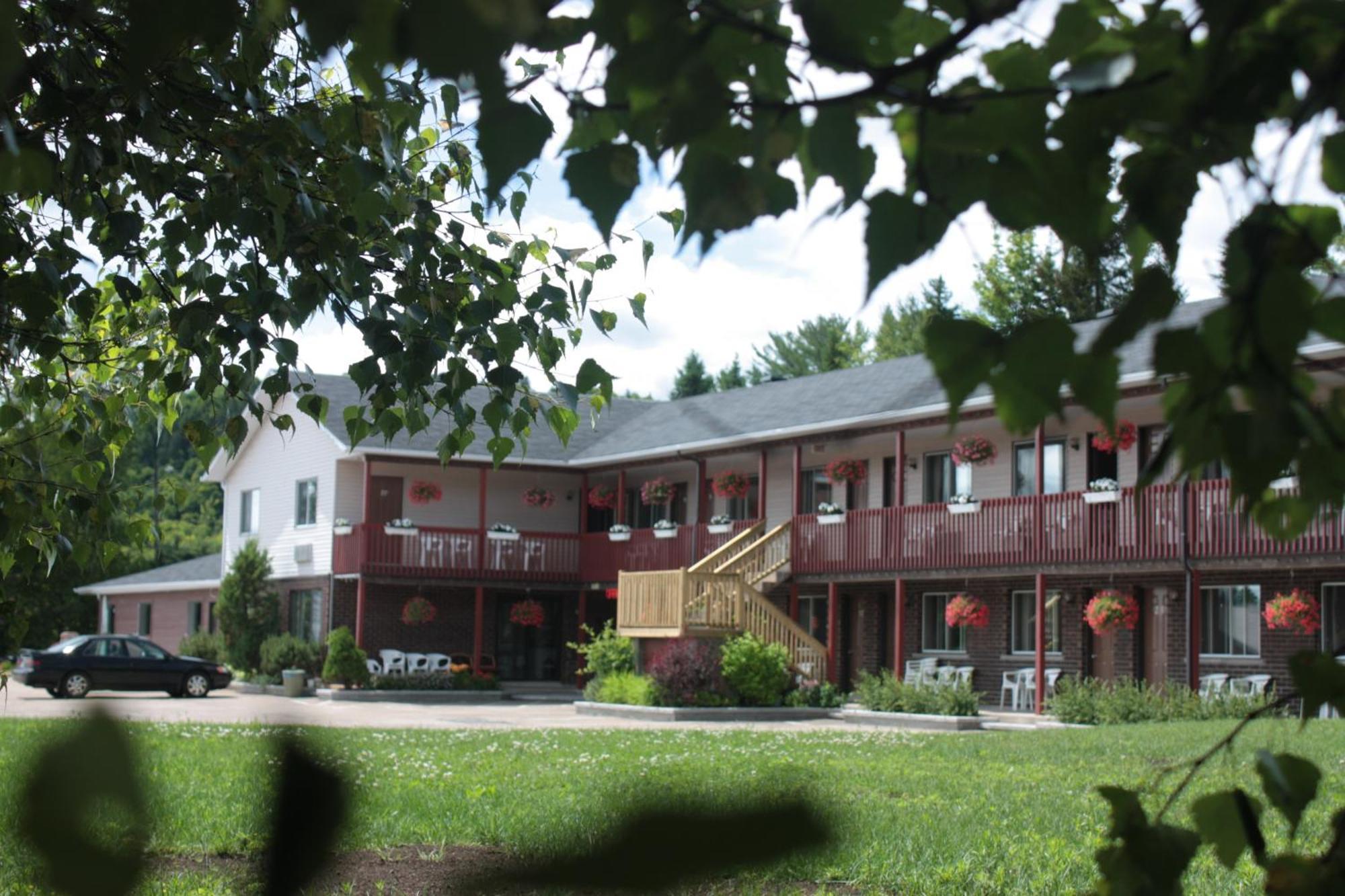 Motel Le Radisson De Val-David Luaran gambar